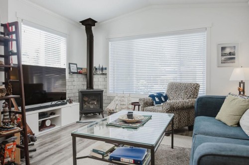 13-4496 Sunshine Coast Highway, Sechelt, BC 