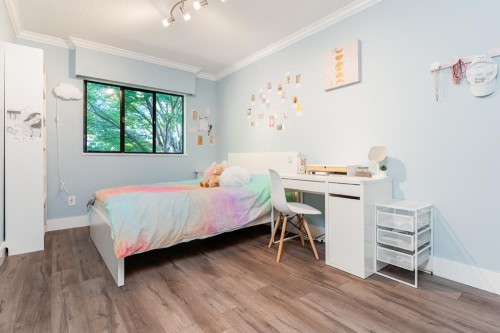 5416 Yew Street, Vancouver, BC 