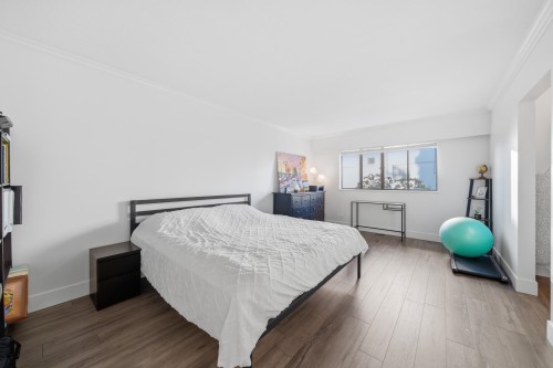 5416 Yew Street, Vancouver, BC 