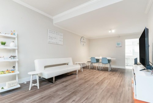 5416 Yew Street, Vancouver, BC 
