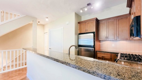74-7388 Macpherson Avenue, Burnaby, BC 