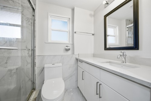 Lower-1106 Duthie Avenue, Burnaby, BC 