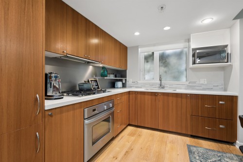 428 Helmcken Street, Vancouver, BC 