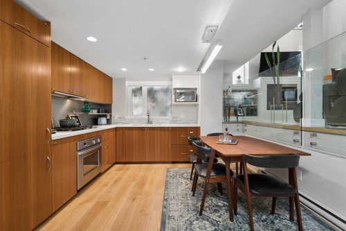 428 Helmcken Street, Vancouver, BC 