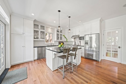 125 39Th Avenue W, Vancouver, BC 
