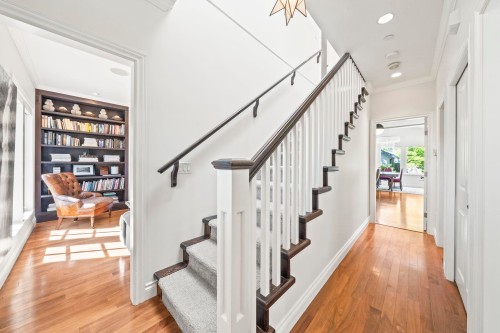 125 39Th Avenue W, Vancouver, BC 