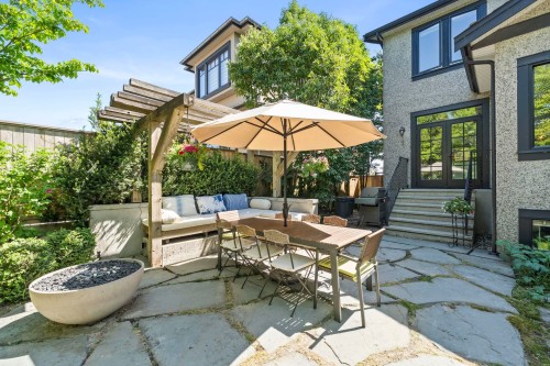 125 39Th Avenue W, Vancouver, BC 