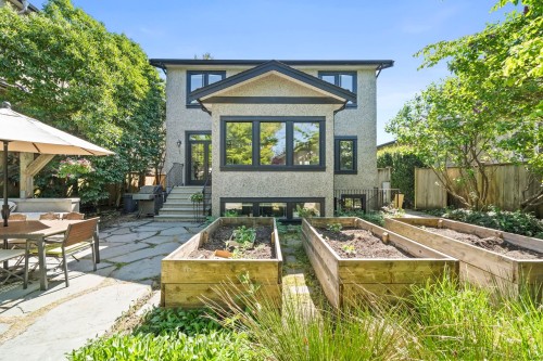 125 39Th Avenue W, Vancouver, BC 