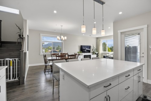 1909 Pitt River Road, Port Coquitlam, BC 