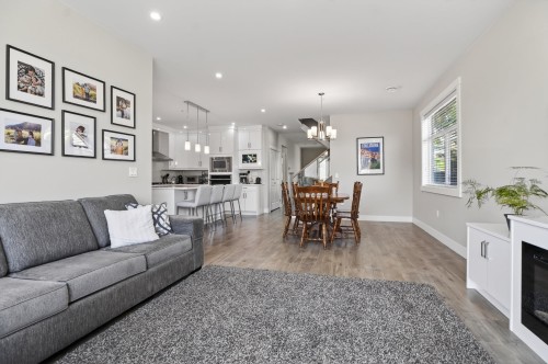 1909 Pitt River Road, Port Coquitlam, BC 
