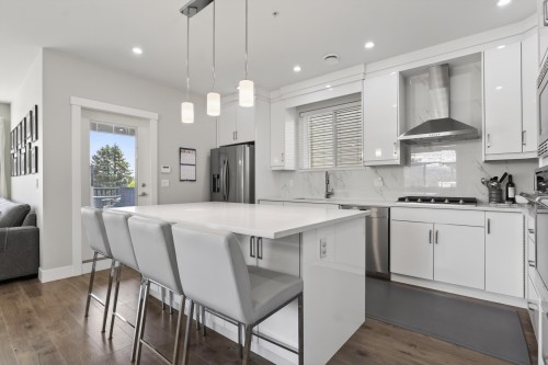1909 Pitt River Road, Port Coquitlam, BC 