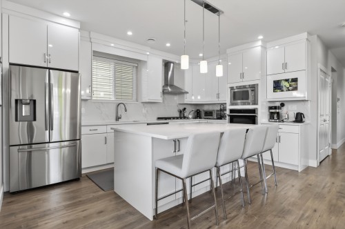1909 Pitt River Road, Port Coquitlam, BC 