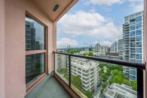 1705-612 Fifth Avenue, New Westminster, BC 