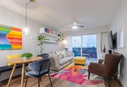 200-2033 7th Avenue W Vancouver, BC V6J 1T3