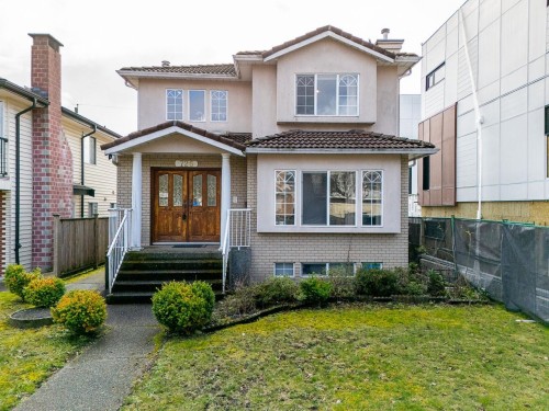 726 56Th Avenue E, Vancouver, BC 