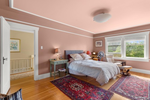 5662 Laburnum Street, Vancouver, BC 