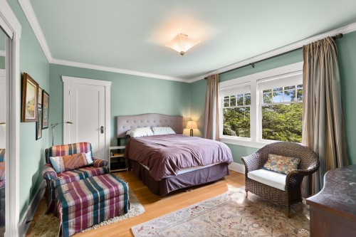 5662 Laburnum Street, Vancouver, BC 