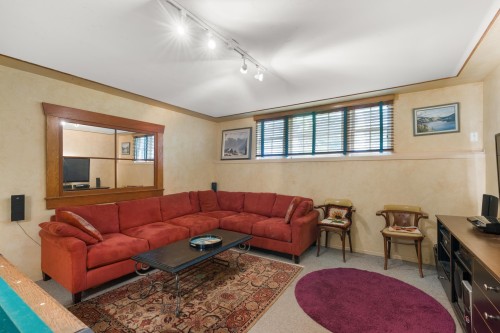 5662 Laburnum Street, Vancouver, BC 