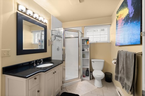 5662 Laburnum Street, Vancouver, BC 