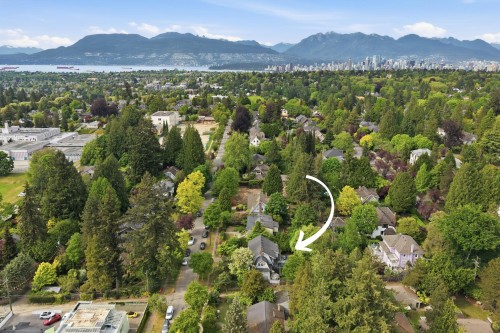 5662 Laburnum Street, Vancouver, BC 