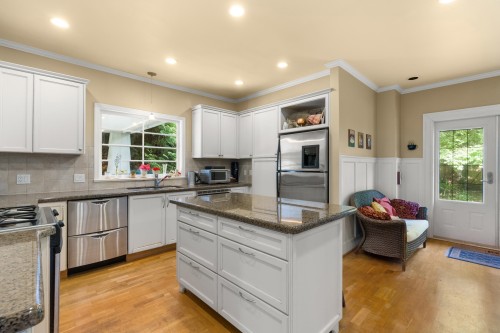 5662 Laburnum Street, Vancouver, BC 