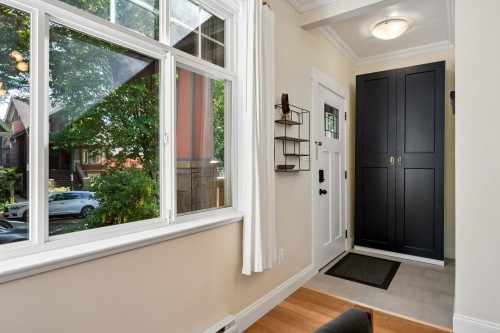 2323 Graveley Street, Vancouver, BC 