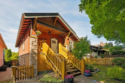 2323 Graveley Street, Vancouver, BC 