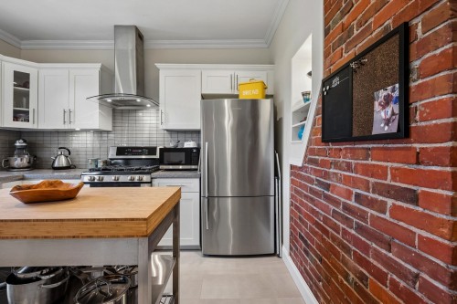 2323 Graveley Street, Vancouver, BC 