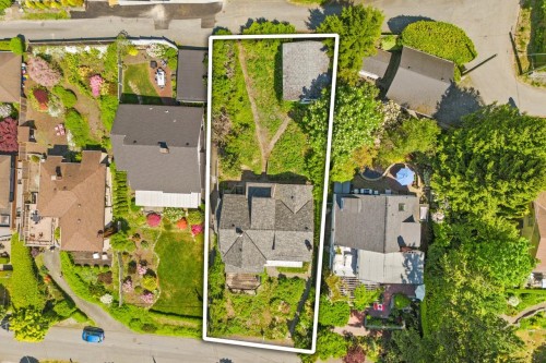 1013 Duchess Avenue, West Vancouver, BC 