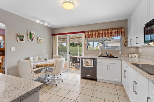 944 Porter Street, Coquitlam, BC 