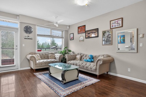 404-22858 Lougheed Highway, Maple Ridge, BC 