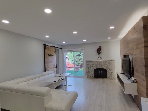 1858 Walnut Crescent, Coquitlam, BC 
