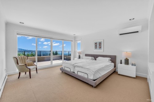 574 St. Andrews Place, West Vancouver, BC 