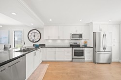 43-4800 Trimaran Drive  Richmond, BC V7E 4Y7