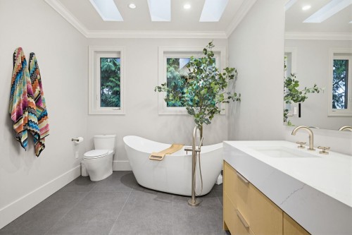 4021 34Th Avenue W, Vancouver, BC 