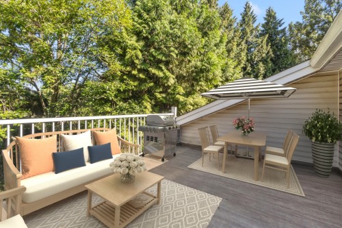 2082 Springer Avenue, Burnaby, BC 