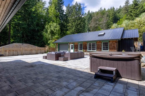 1320 Eagle Cliff Road, Bowen Island, BC 