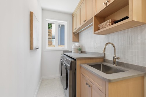 1249 Frederick Road, North Vancouver, BC 
