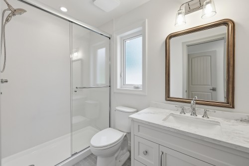 1249 Frederick Road, North Vancouver, BC 