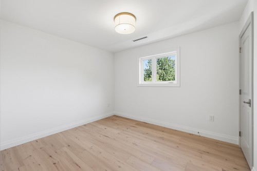1249 Frederick Road, North Vancouver, BC 
