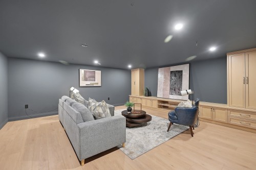 1249 Frederick Road, North Vancouver, BC 