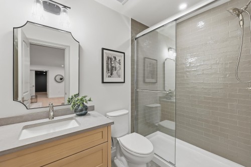 1249 Frederick Road, North Vancouver, BC 