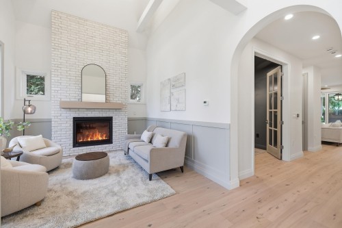 1249 Frederick Road, North Vancouver, BC 