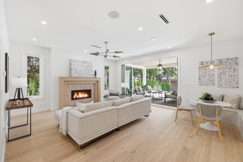1249 Frederick Road, North Vancouver, BC 