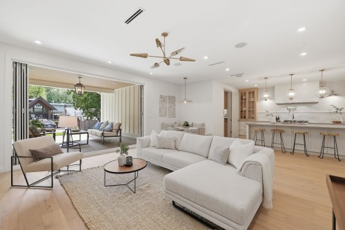 1249 Frederick Road, North Vancouver, BC 