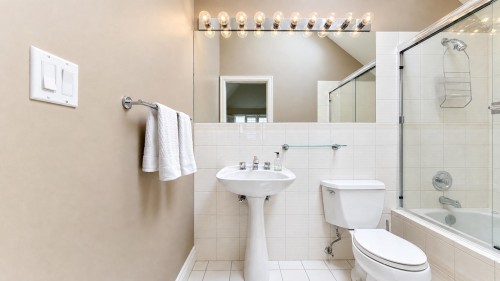 8418 Gillnet Place, Vancouver, BC 