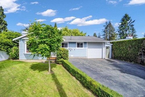 20377 Kent Street  Maple Ridge, BC V2X 1A7