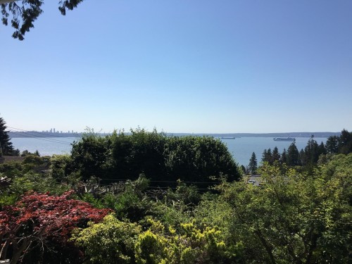 3519 Mathers Avenue  West Vancouver, BC V7V 2K8