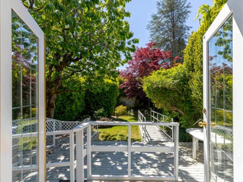 4518 12Th Avenue W, Vancouver, BC 