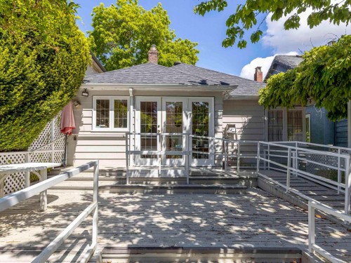 4518 12Th Avenue W, Vancouver, BC 